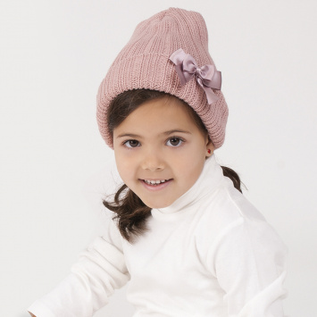 Gorro con lazo doble.DORIAN 4023-7
