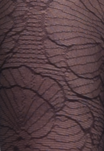 Panty fantasía microred diseño floreado.DORIAN DUQUESA