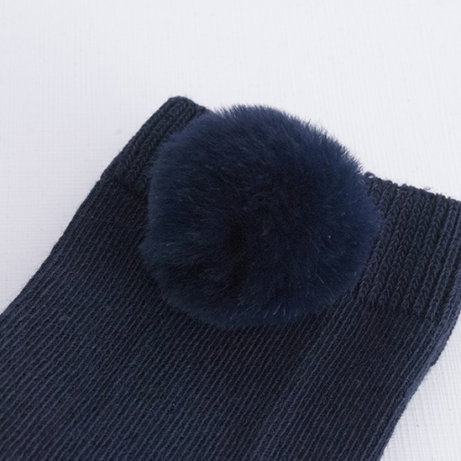 Calcetín alto con pompón suave.DORIAN 3114-3