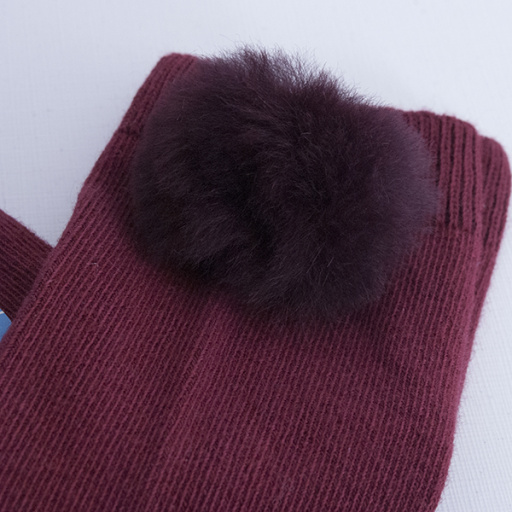 Calcetín alto con pompón suave.DORIAN 3114-3